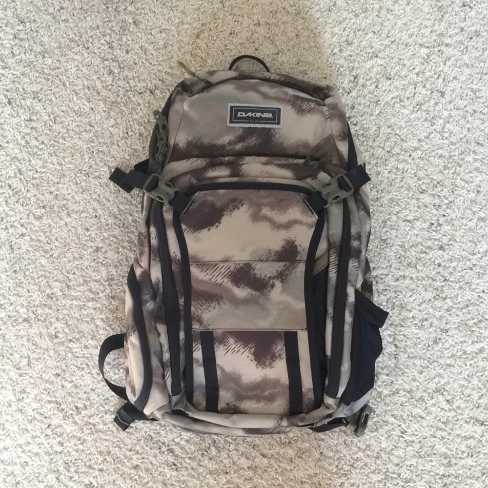 Dakine Drafter 14L Backpack